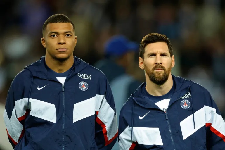 Mbappe wished Messi on his birthday with touching words.. “I learned a lot from you.”