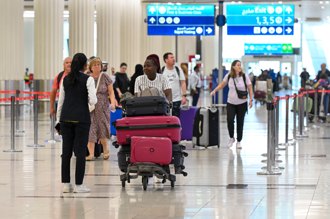 بمعدل 1400 رحلة جوية يومياً.. عودة العمليات التشغيلية في مطار دبي الدولي إلى وضعها الطبيعي