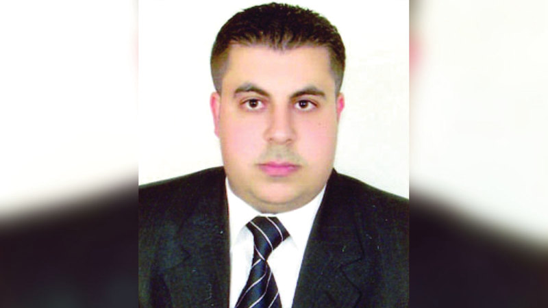 عبدالقادر شعث: &laquo;زخم السيولة المتدفقة لسوق دبي المالي كبير جداً، ومؤشر السوق على عتبات 4000 نقطة يشكل دعماً نفسياً كبيراً&raquo;.