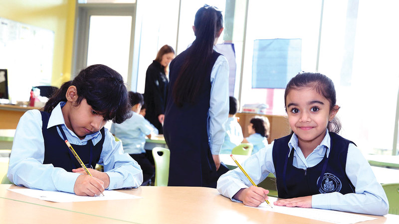 مدارس خاصة نشرت إعلانات على مواقع التواصل الاجتماعي أبرزت من خلالها المزايا التعليمية التي توفرها للطلبة والمستوى الأكاديمي المرتفع.   أرشيفية