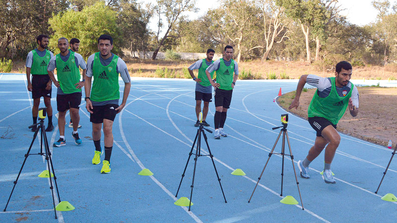 من اختبارات اللياقة البدنية لحكام المباريات.  من المصدر