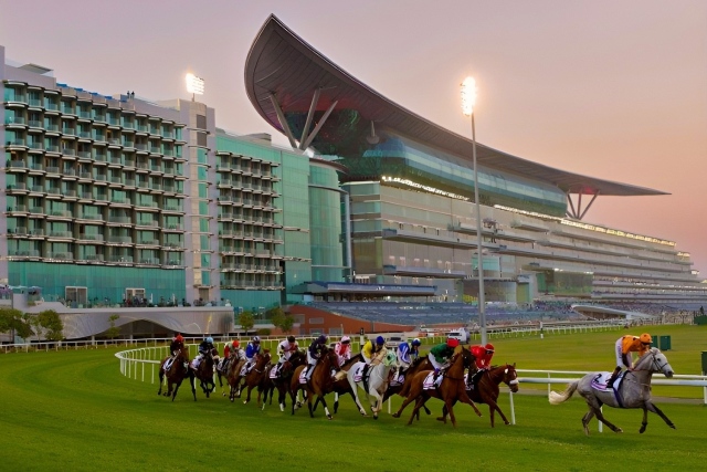 نادي دبي لسباق الخيل يكشف عن البرنامج الكامل لسباقات مضمار ميدان