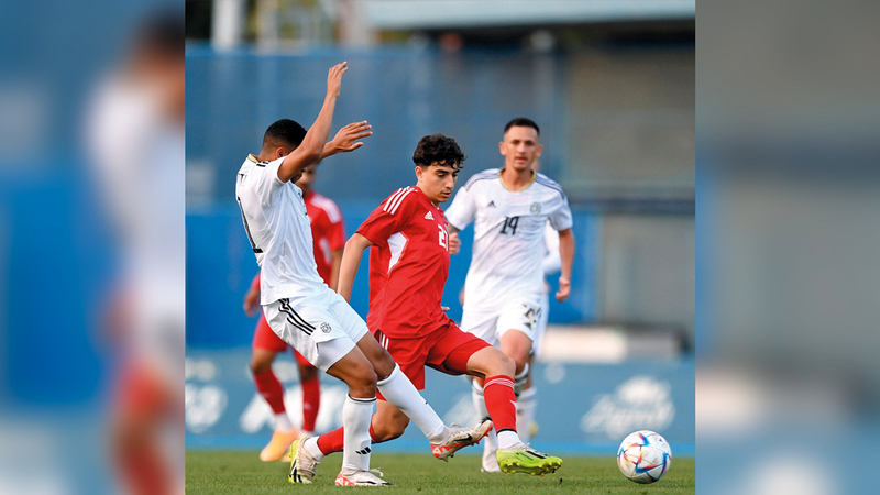 حازم محمد خلال مشاركته مع المنتخب أمام كوستاريكا في المباراة الودية.   من المصدر
