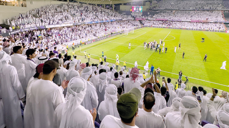 جمهور العين حضر بكثافة أمام عجمان. من المصدر