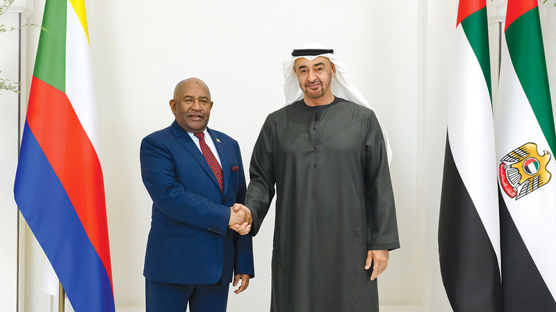 محمد بن زايد بحث خلال اللقاء مجالات التعاون بين دولة الإمارات وجمهورية القمر. وام
