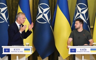 الصورة: ستولتنبرغ: أوكرانيا أقرب من أي وقت مضى إلى «الناتو»