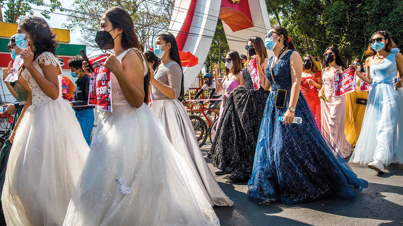 خلال أحد احتجاجات النساء ضد الجيش في ميانمار. أرشيفية