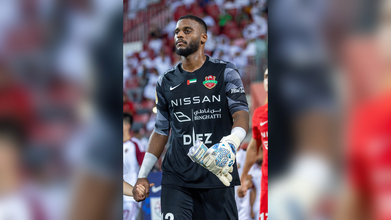 حارس شباب الأهلي المتألق حسن حمزة.  من المصدر