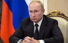 الصورة: بوتين يوقع قانونا يحظر تنفيذ قرارات المحاكم الأجنبية في روسيا