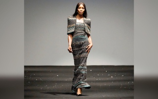 الصورة: «أسبوع دبي للموضة» يصل إلى ذروته مع نعومي كامبل