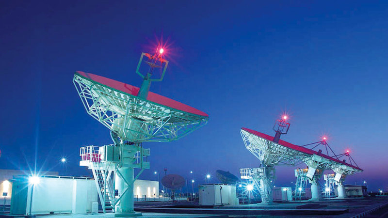 بناء آلية تصنيع الأقمار الاصطناعية داخل الدولة في مقر «الياه سات». أرشيفية