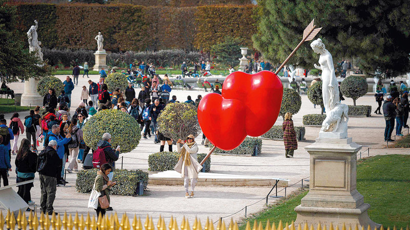 المعرض الدولي يقام وسط حال من التأهب «الأقصى» وهو أعلى مستوى من الإنذار الأمني في فرنسا. أ.ف.ب