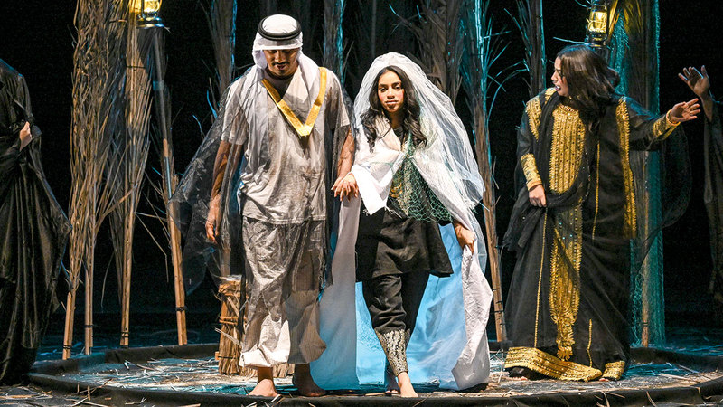 يحمل العمل وهو من تأليف وإخراج عبدالله المهيري كثيراً من المشاعر القاسية التي تواجه الإنسان. تصوير: باتريك كاستيلو