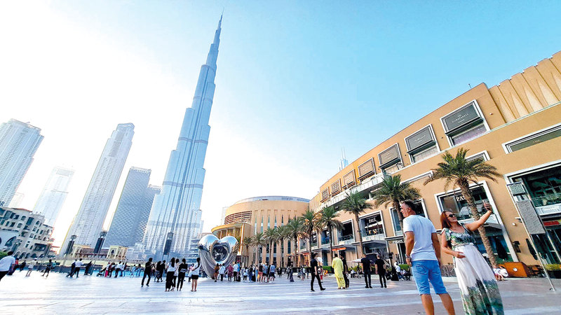 من المتوقع أن ترتفع نفقات الزوّار الدوليين إلى الإمارات 13.6% لتبلغ 133 مليار درهم. تصوير: أحمد عرديتي