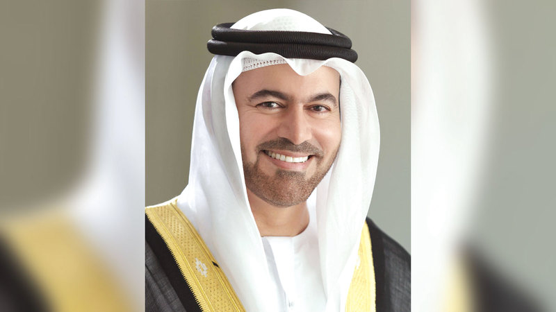 وزير شؤون مجلس الوزراء: محمد عبدالله القرقاوي.