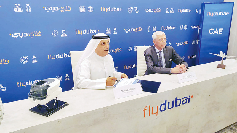 غيث الغيث خلال الإعلان عن خطط افتتاح منشأة تدريب ومحاكاة الطيران. من المصدر