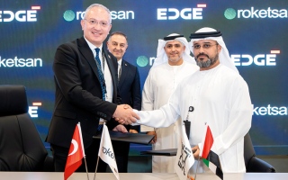 الصورة: &laquo;إيدج&raquo; تستكشف الشراكات المحتملة لتطوير الأسلحة الذكية