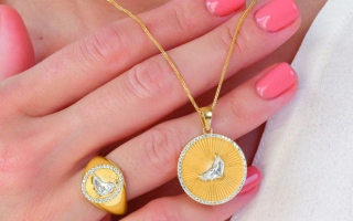 الصورة: #النصف_الحلو.. قلادة وخاتم الإمارات.. إبداع يحتفي باليوم الوطني