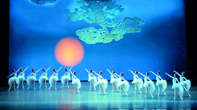 المهرجان سيستهل موسمه الجديد مع عرض «كسارة البندق» الذي تقدمه فرقة الباليه الوطنية الصينية. من المصدر