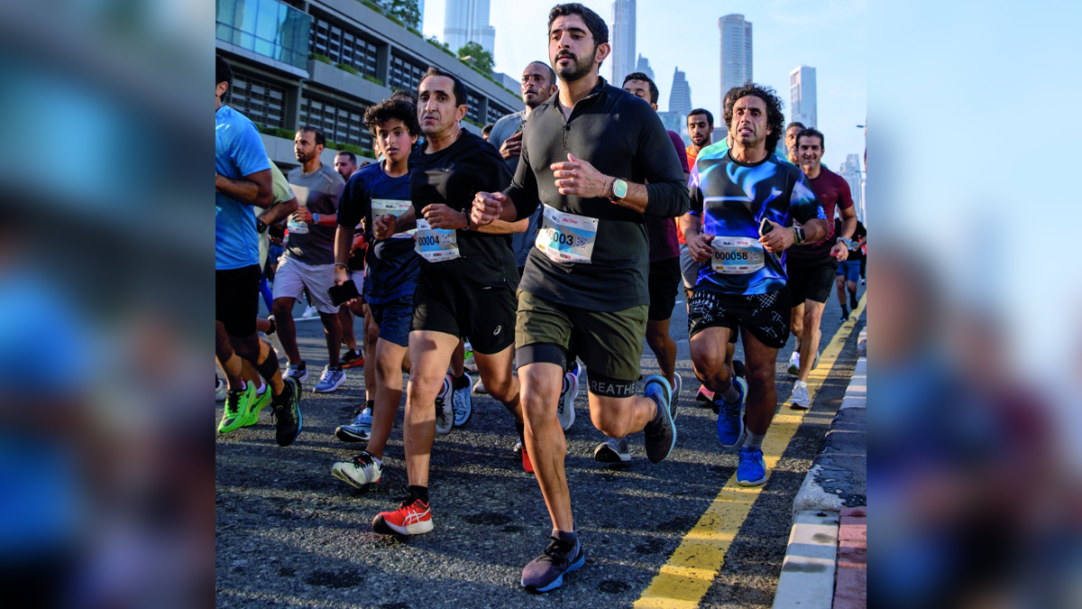 Hamdan bin Mohammed leads the “Dubai Running Challenge” with the participation of 226,000 runners