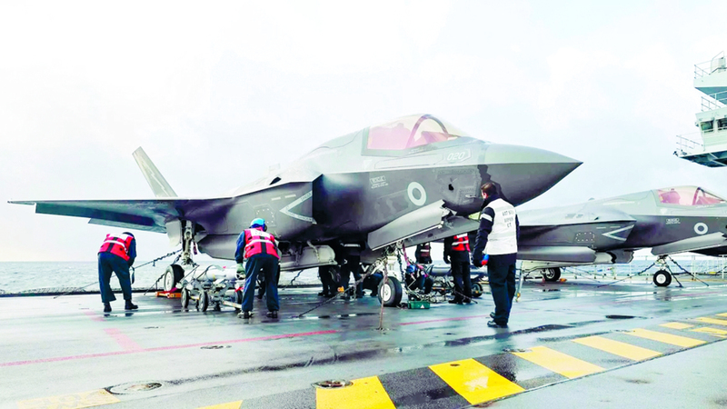 مقاتلات متطورة على متن  الحاملة إليزابيث الثانية. أرشيفية