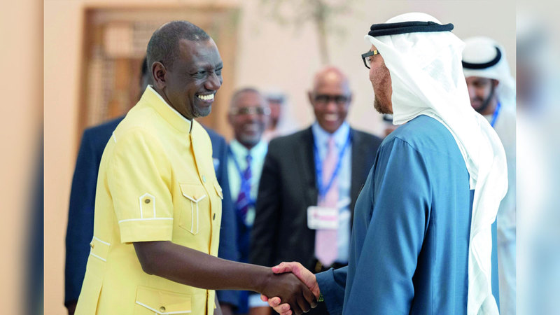 محمد بن زايد خلال لقاءاته مع قادة الدول ورؤساء الوفود. وام