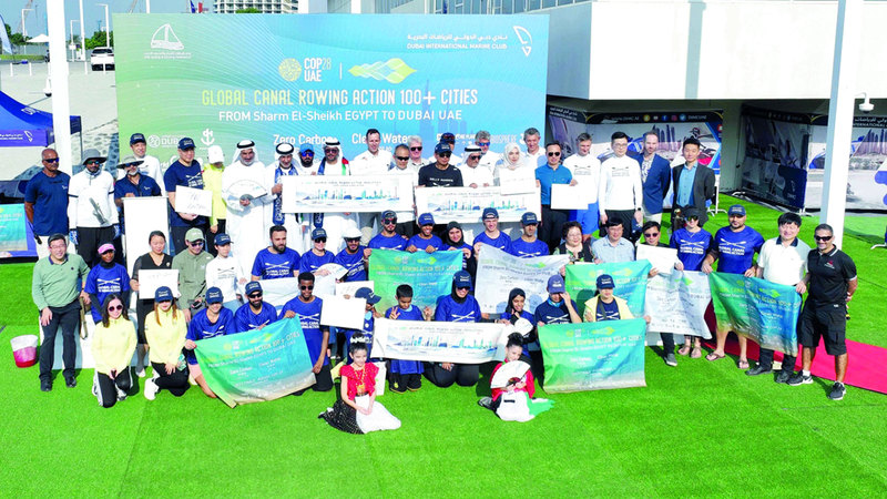 أحمد بن حمدان خلال مشاركته في فعاليات «المسيرة» أول من أمس. من المصدر