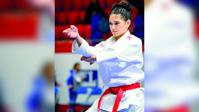 شيخة اليافعي أهدت الإمارات والعرب أولى الميداليات الفضية في «فردي الكاتا». من المصدر