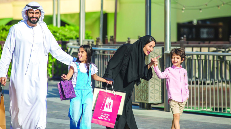 يقدّم المهرجان الذي تتواصل فعالياته حتى 14 يناير 2024 أفضل العروض الترويجية والفعاليات الترفيهية والأنشطة المناسبة لجميع أفراد العائلة. من المصدر