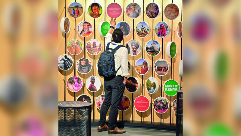 &laquo;الجناح&raquo; ينقل ضيوف مؤتمر المناخ بين الماضي والحاضر والمستقبل ويجوب قارات العالم المختلفة. تصوير: يوسف الهرمودي