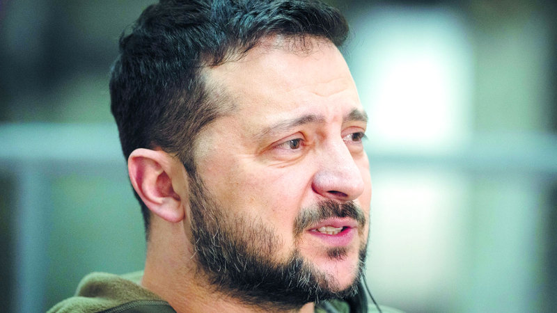 شعبية الرئيس الأوكراني وصلت إلى أدنى مستوياتها بسبب سير العمليات. أ.ب