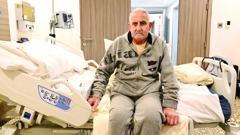نظمي خميس حسن: أتلقّى أفضل علاج ورعاية يمكن أن تقدم لمريض، إضافة إلى المعاملة الإنسانية التي تعكس موقف الإمارات الأصيل تجاه فلسطين والفلسطينيين.