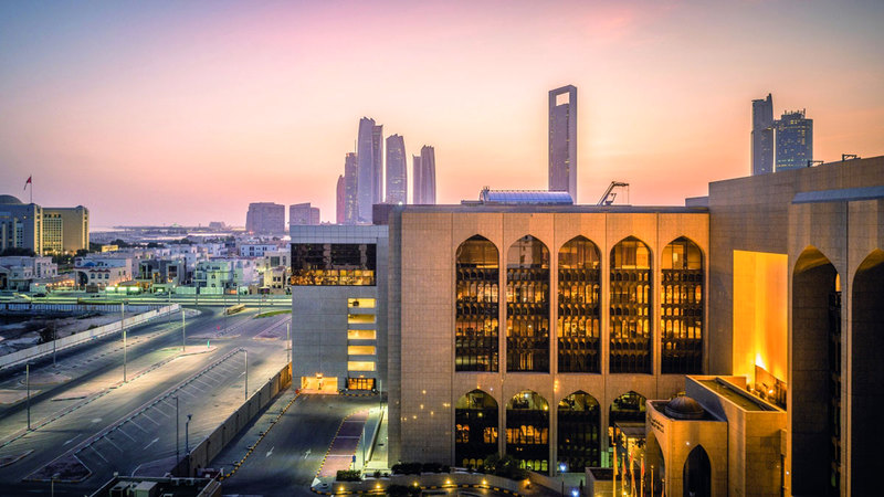 «المركزي» أكد مواصلة النشاط الاقتصادي في القطاع الخاص غير النفطي مرونته بشدة. وام