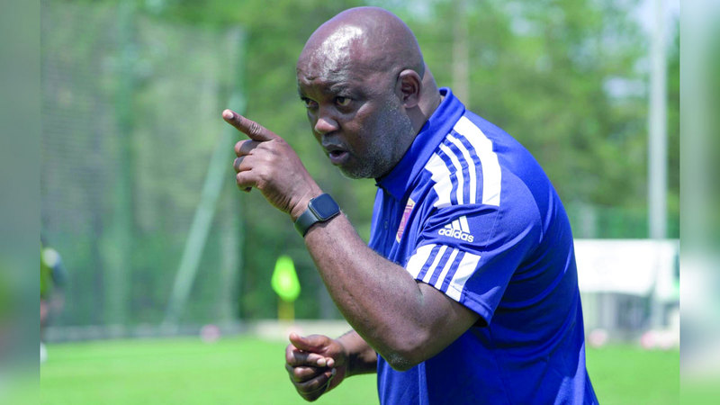 بيتسو موسيماني.  من المصدر