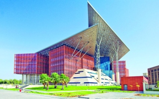 الصورة: رجل يشتري سيارة ويتهرب من تسجيلها باسمه