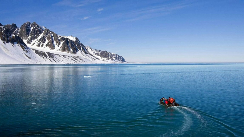 ارتفاع حرارة المحيطات يعمل على ذوبان جليد القطبين. أرشيفية