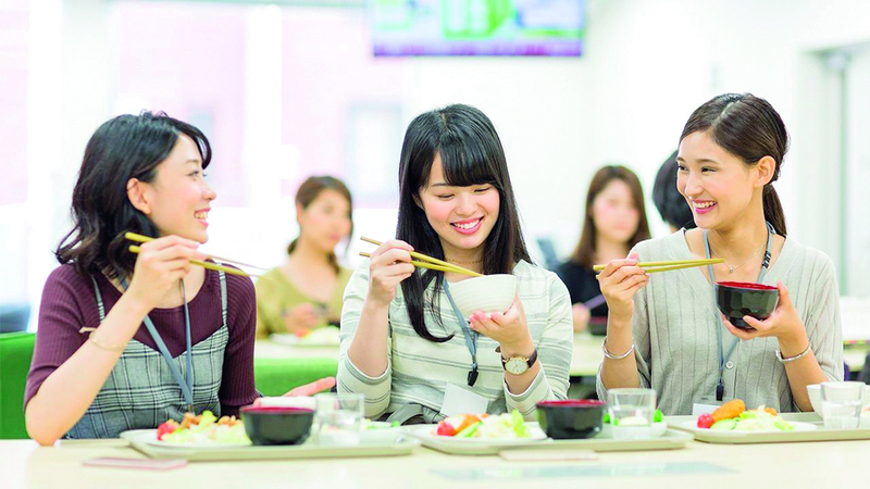 %40 من العاملين في المكاتب تمكنوا من التحكم في نفقات الغذاء. أرشيفية