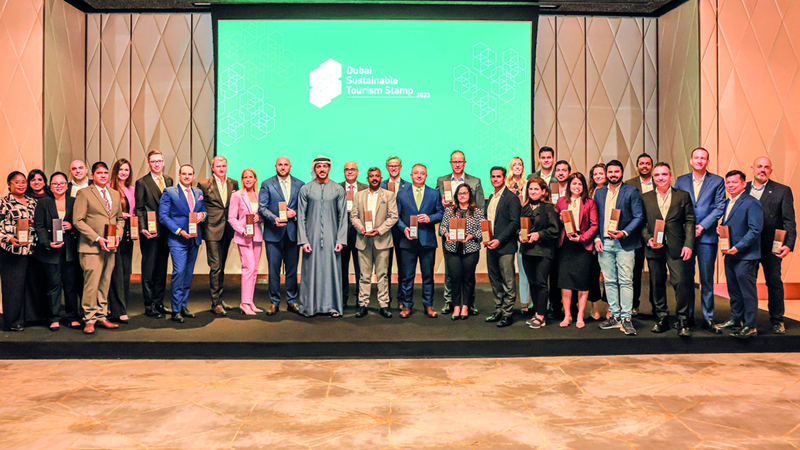 الفائزون بالختم من الفئة الفضية. من المصدر