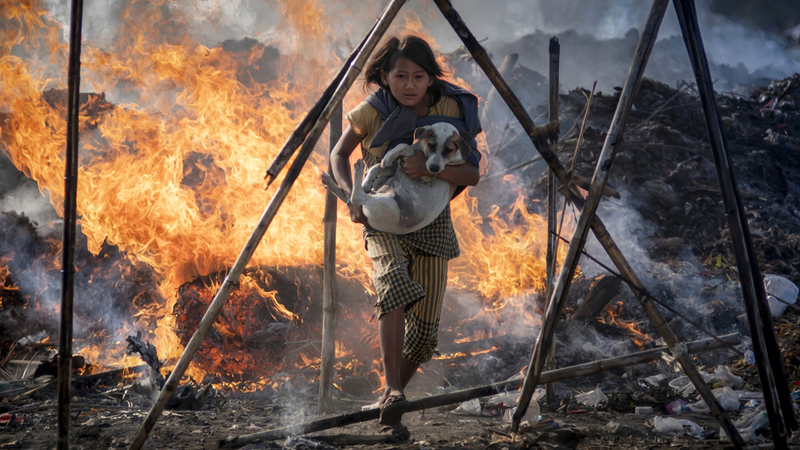 أونغ كياو زاو (ميانمار) - المحور العام «الملوّن».