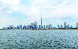 الصورة: طقس صحو ورطب ليلاً حتى الأربعاء