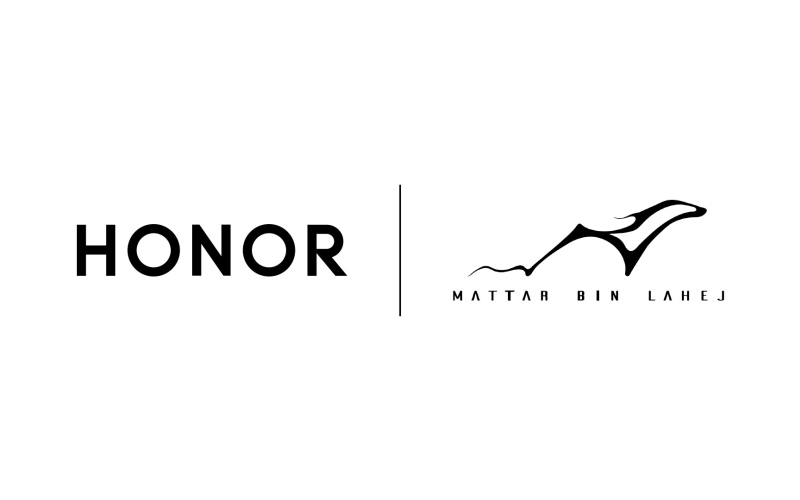 الصورة: شركة HONOR تطلق هاتف HONOR Magic V2 بالتعاون مع الفنان والخطّاط الإماراتي مطر بن لاحج