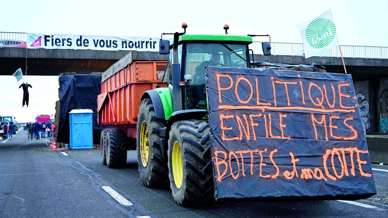 مزارعون يشلون حركة المرور في فرنسا. أرشيفية