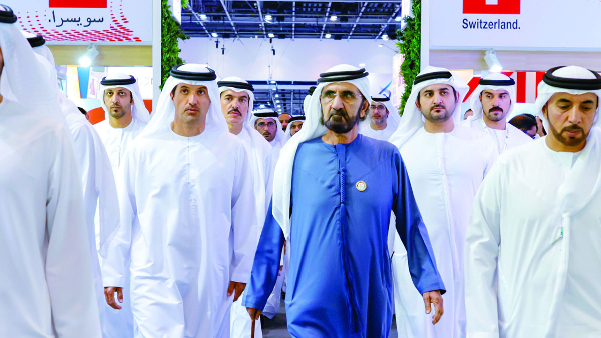 محمد بن راشد اطلع على عدد من الأجنحة العالمية والمحلية المشاركة في المعرض. من المصدر