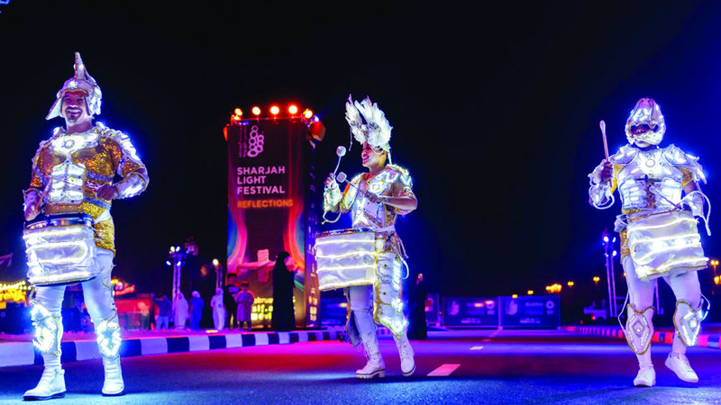 فعاليات قرية الأضواء ستنقل الجمهور إلى عوالم تتفاعل فيها الأضواء مع الأصوات والحركة. من المصدر