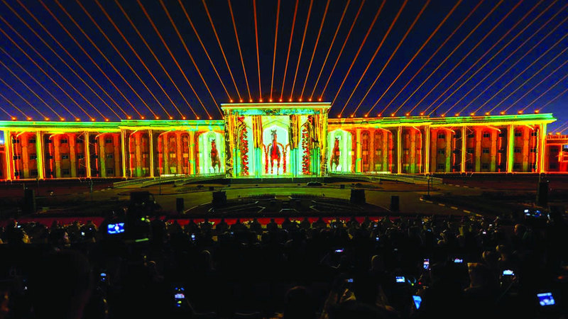 عروض المهرجان انطلقت من مبنى القيادة العامة لشرطة الشارقة. من المصدر