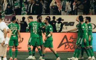 الصورة: فيرمينو يستعيد نجومية ليفربول ويقود الأهلي السعودي إلى الفوز