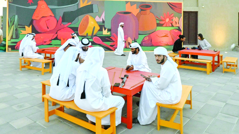 إقبال جماهيري كبير على فعاليات المهرجان في «حي الشندغة التاريخي». تصوير: أشوك فيرما