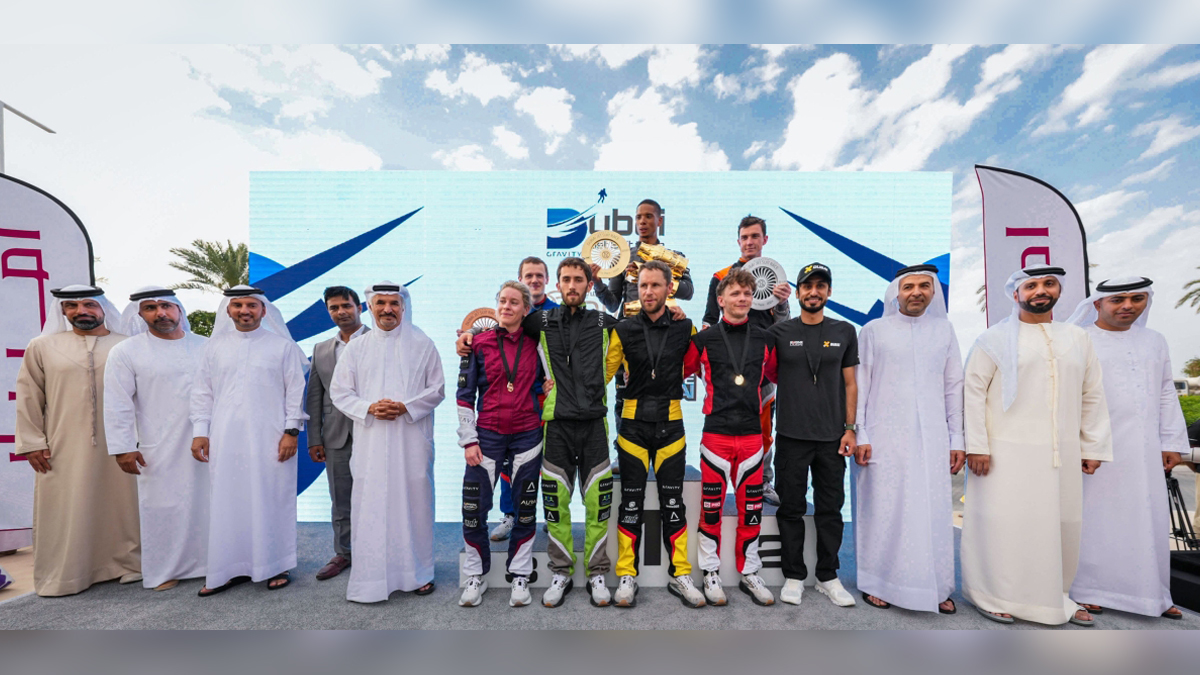 من تتويج الفائزين. من المصدر