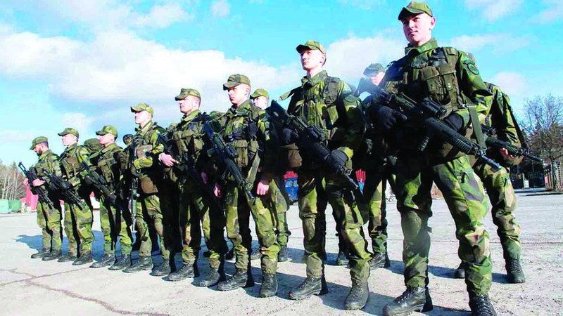 الشباب السويدي لا يتردد في الالتحاق بصفوف الجيش. أرشيفية