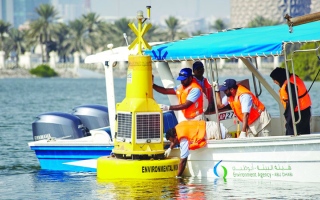 الصورة: «بيئة أبوظبي» تحدد معايير رئيسة لمراقبة جودة المياه البحرية